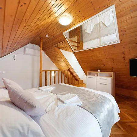 Apartment 3m Golden Gate